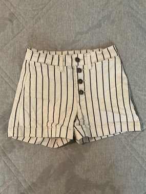 Rewash Cream and Black Vertical-Stripe High-Waist Shorts